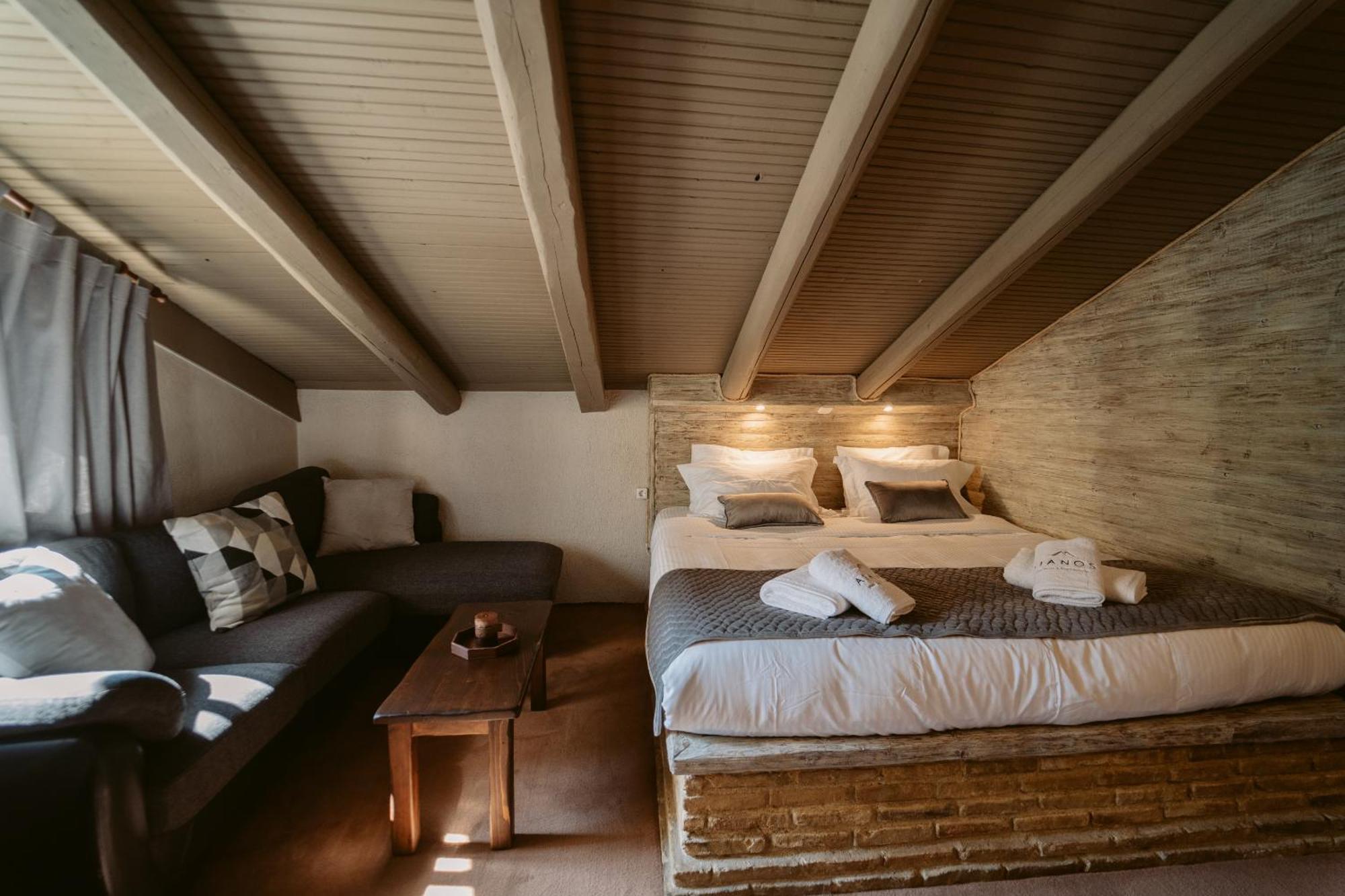 Afanos Guesthouse Arachova Phòng bức ảnh
