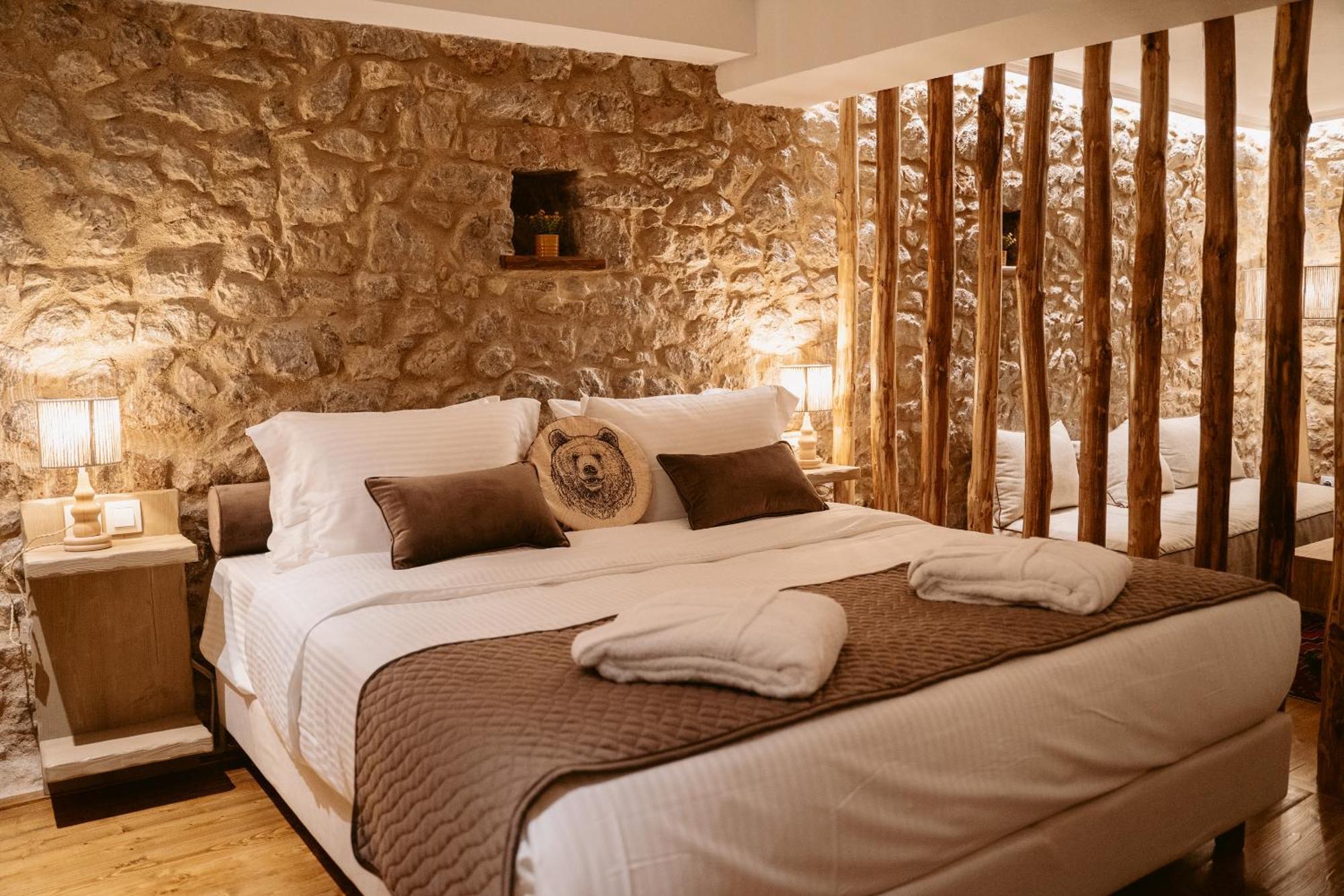 Afanos Guesthouse Arachova Phòng bức ảnh