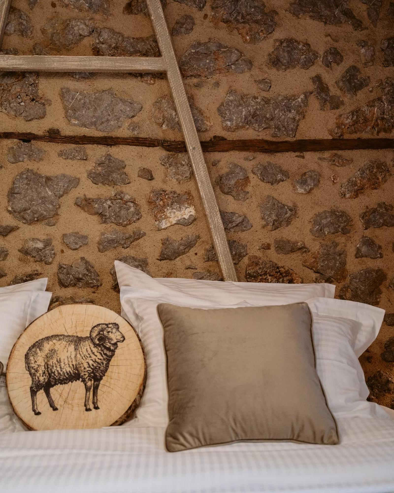 Afanos Guesthouse Arachova Ngoại thất bức ảnh