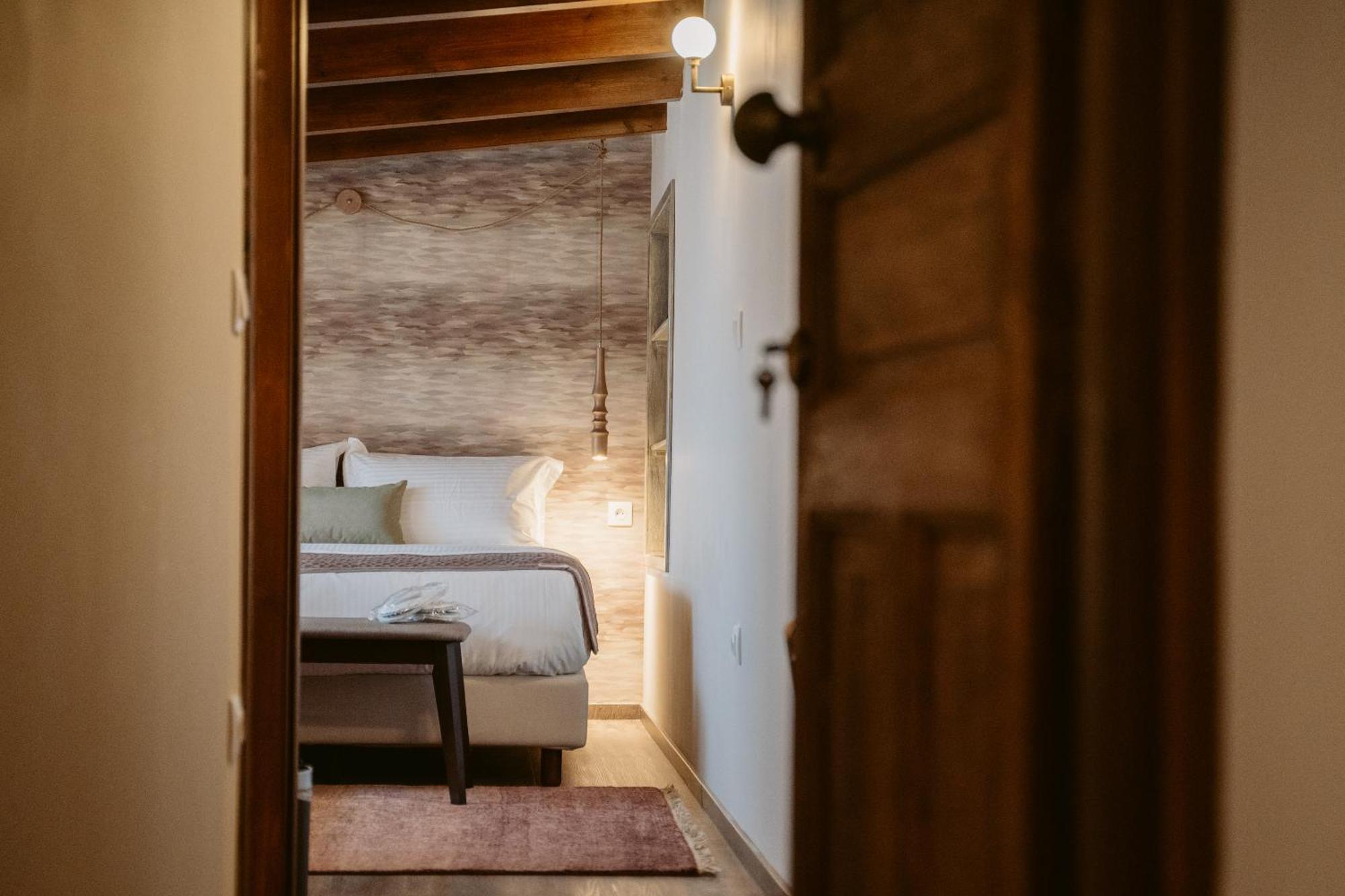 Afanos Guesthouse Arachova Phòng bức ảnh
