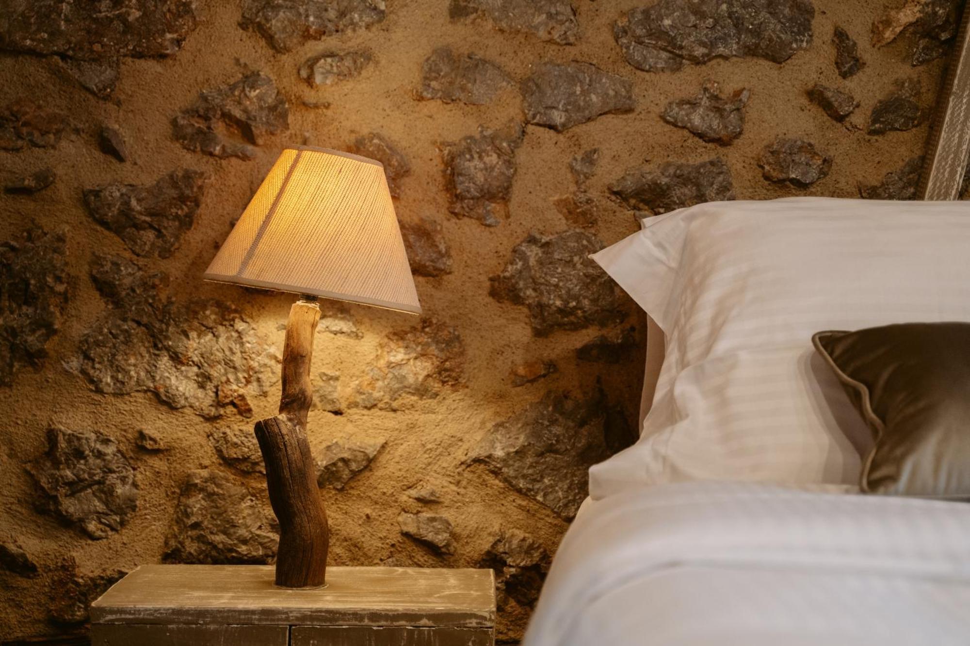 Afanos Guesthouse Arachova Phòng bức ảnh